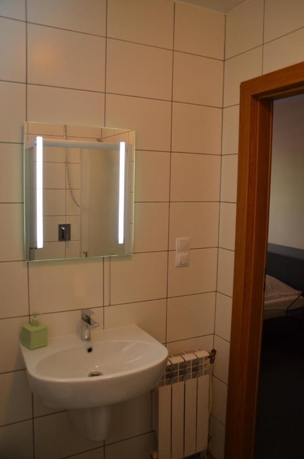 Hotel Tenis Chrzastowice ภายนอก รูปภาพ