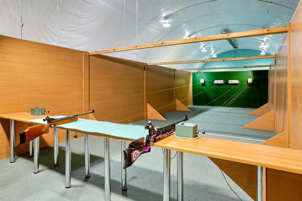 Hotel Tenis Chrzastowice ภายนอก รูปภาพ